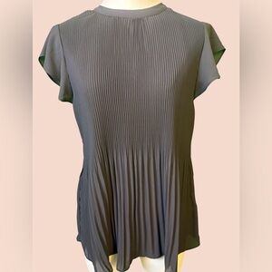 Flowy blouse with flutter sleeves